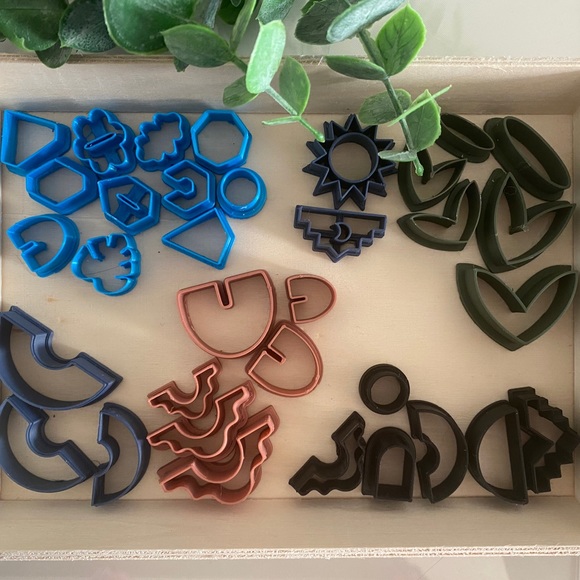 Polymer Clay Cutters- B Grade GRAB BAG 15 random cutters pottery ceramics stamps - Picture 10 of 14